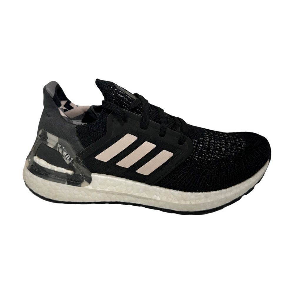 Women’s adidas ultra boost athletic sneakers size 6 black/pink